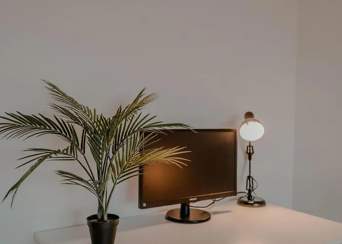 Mit Kueche- Arbeitsplatz Und Xxl Sofa By Interhome * Neuss