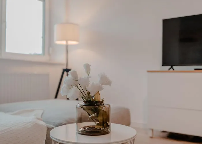 Mit Kueche- Arbeitsplatz Und Xxl Sofa By Interhome