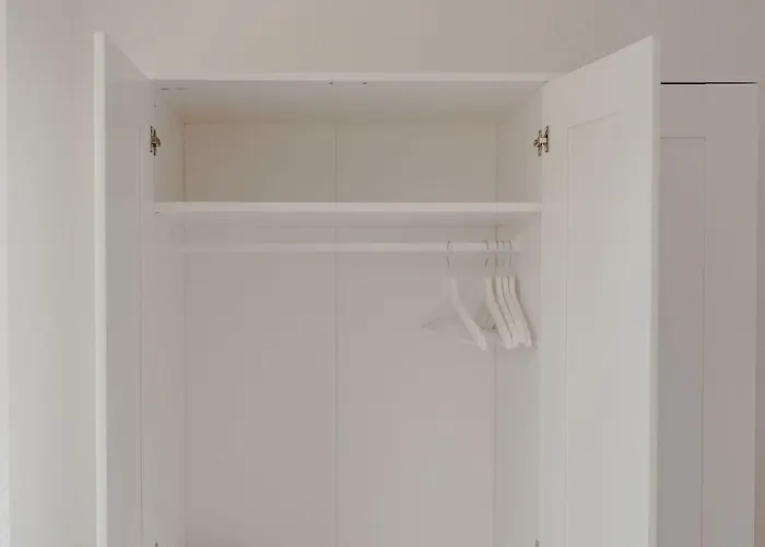 Mit Kueche- Arbeitsplatz Und Xxl Sofa By Interhome